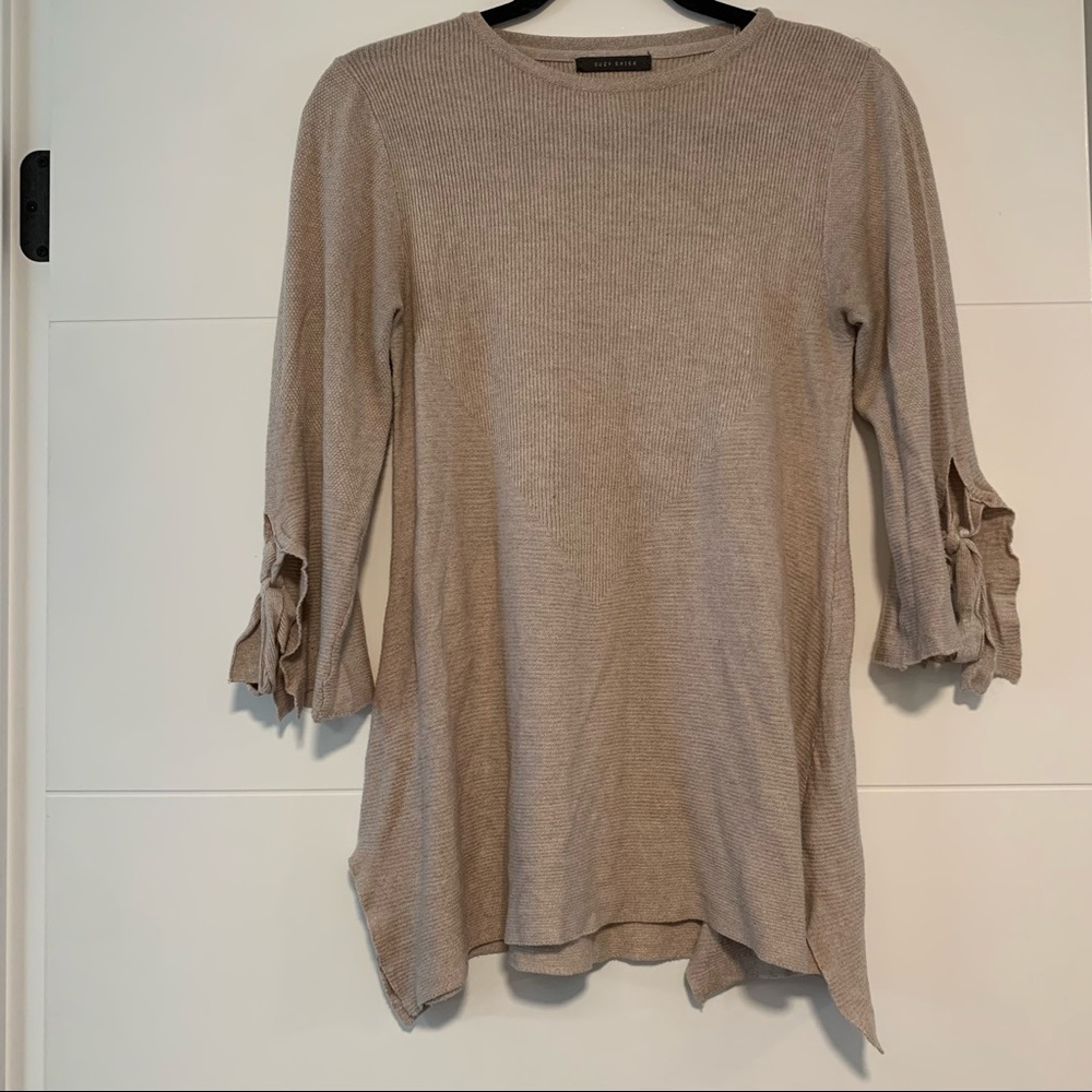 Suzy Shier | Bell Sleeved Sweater